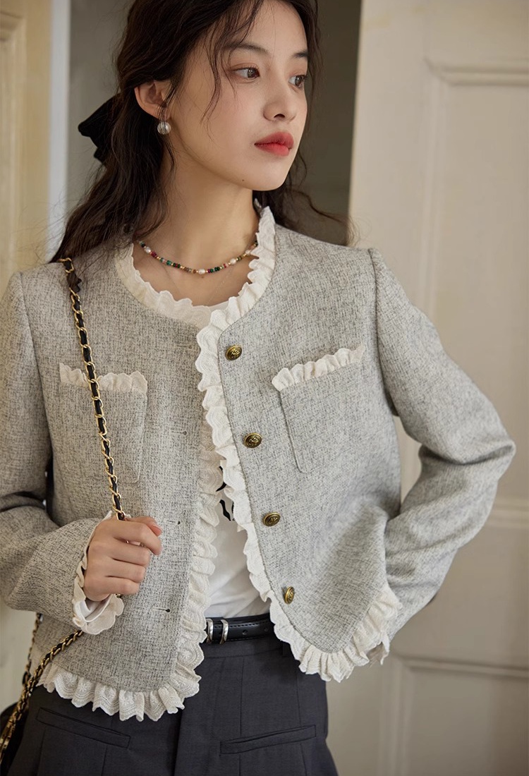 Retro short jacquard coat beige embroidered tops for women