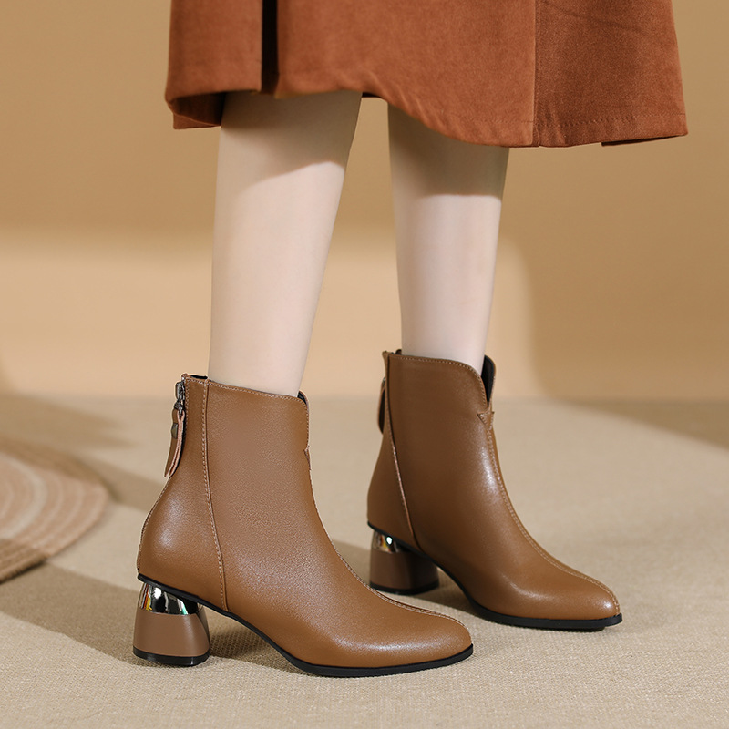 High-heeled footware short boots for women