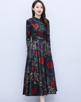 Pocket autumn and winter printing dress for women