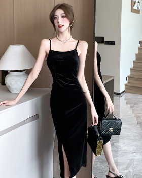 Pinched waist winter velvet dress