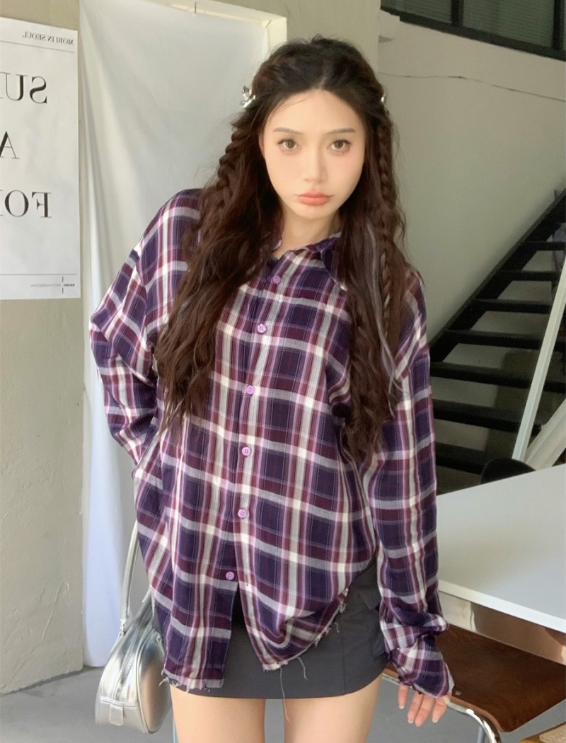 Plaid round neck waistcoat slim loose shirt a set