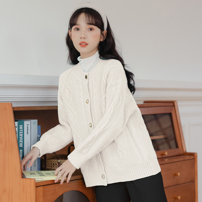 Korean style thick sweater bottoming coat for women