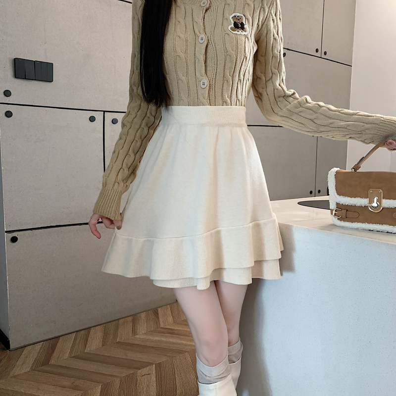 A-line slim high waist short skirt knitted small fellow skirt