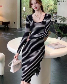 Fashion round neck slim T-back pullover stripe knitted dress