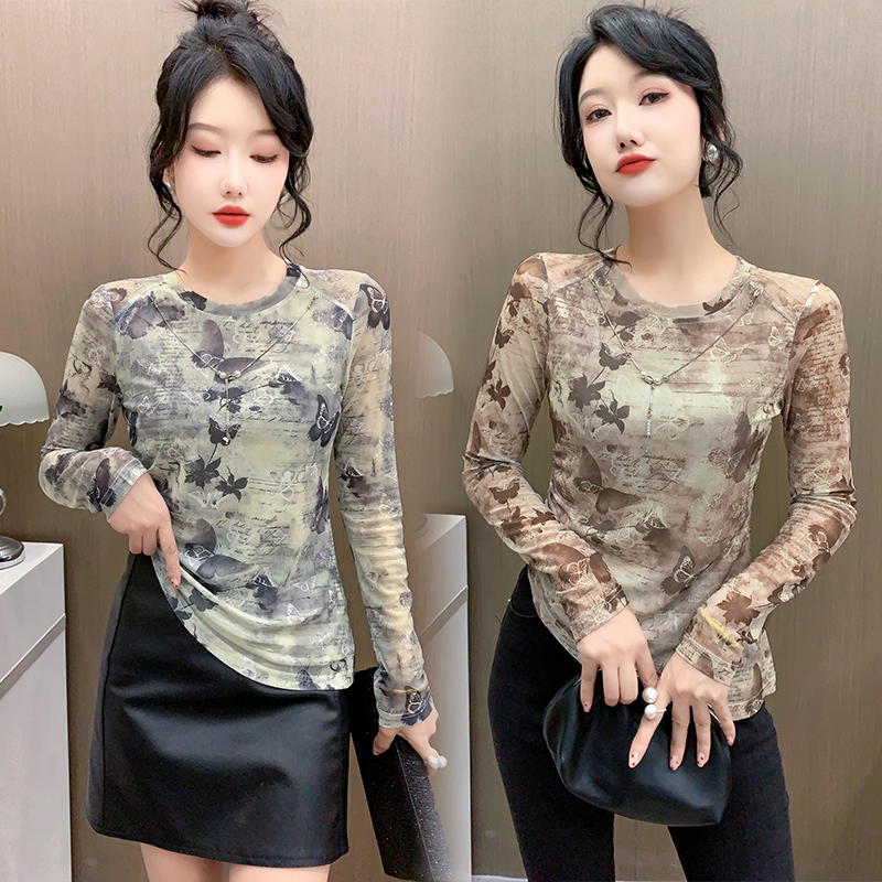 Long sleeve printing bottoming shirt with necklace tops