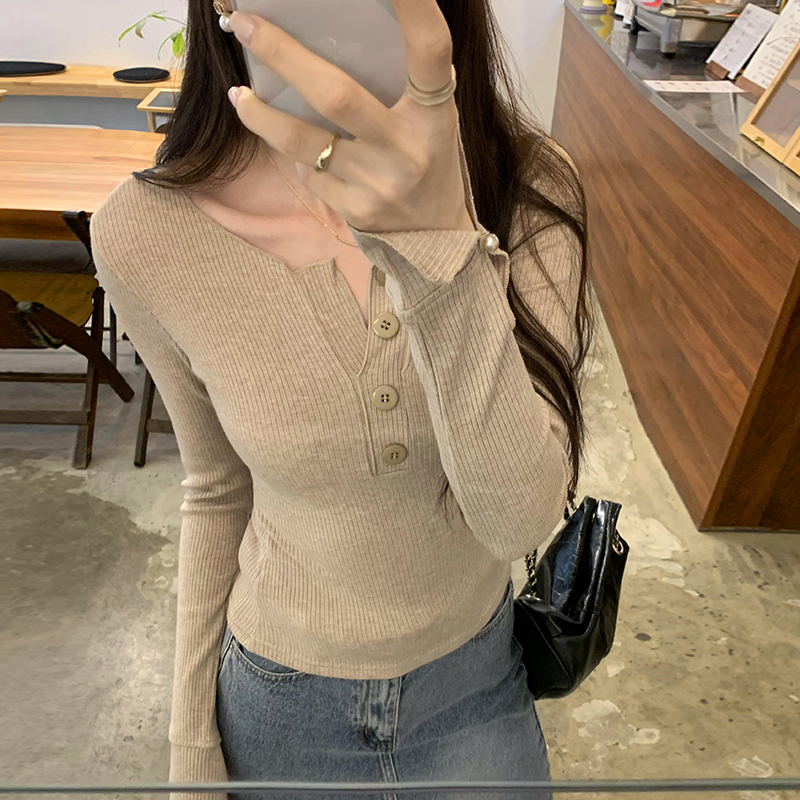 Long sleeve T-shirt bottoming tops for women