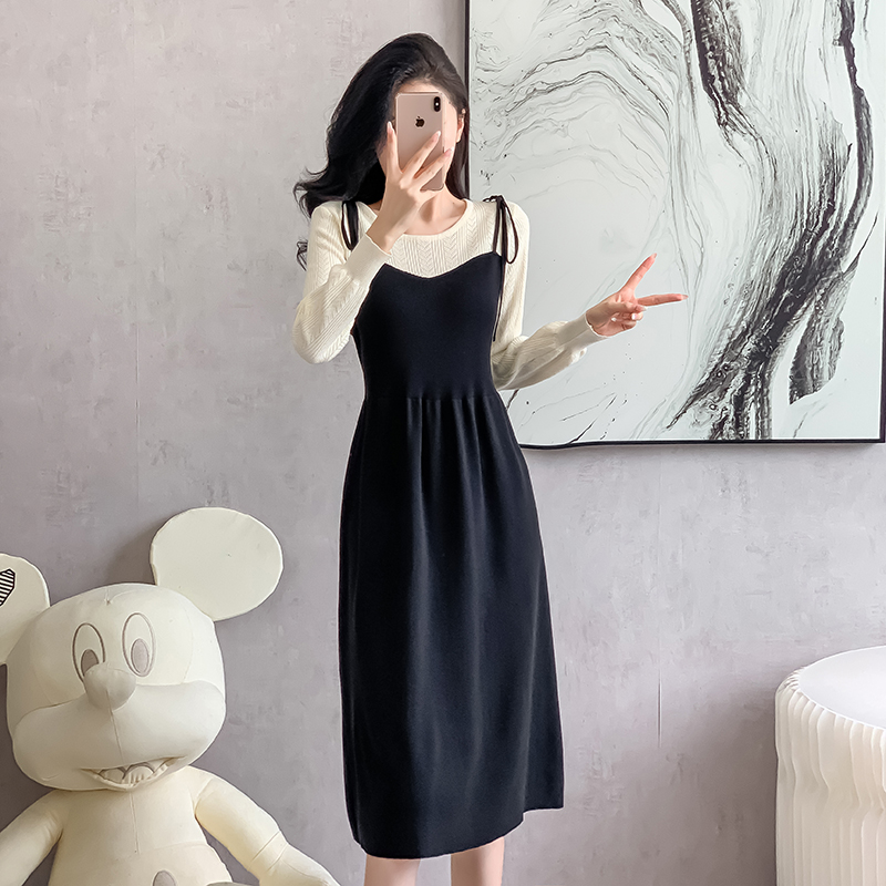 Splice autumn and winter small fellow knitted dress