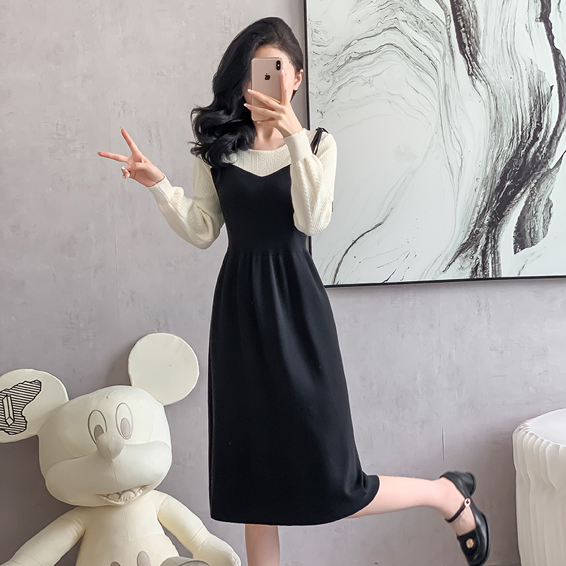 Splice autumn and winter small fellow knitted dress