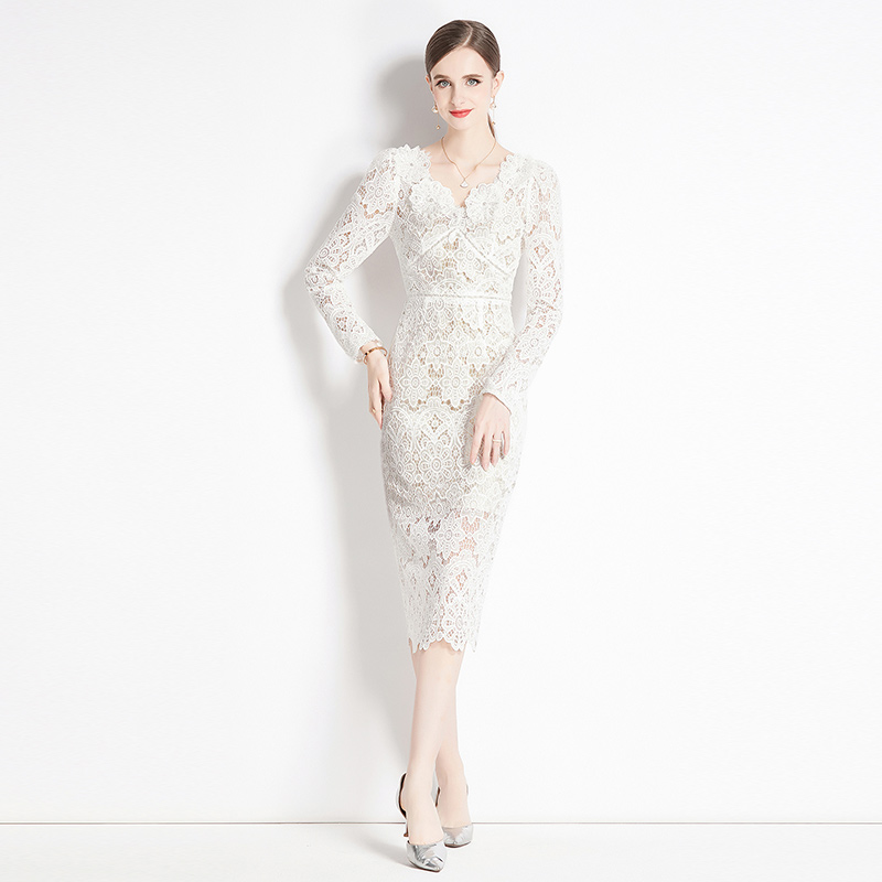 Long temperament lace V-neck slim dress