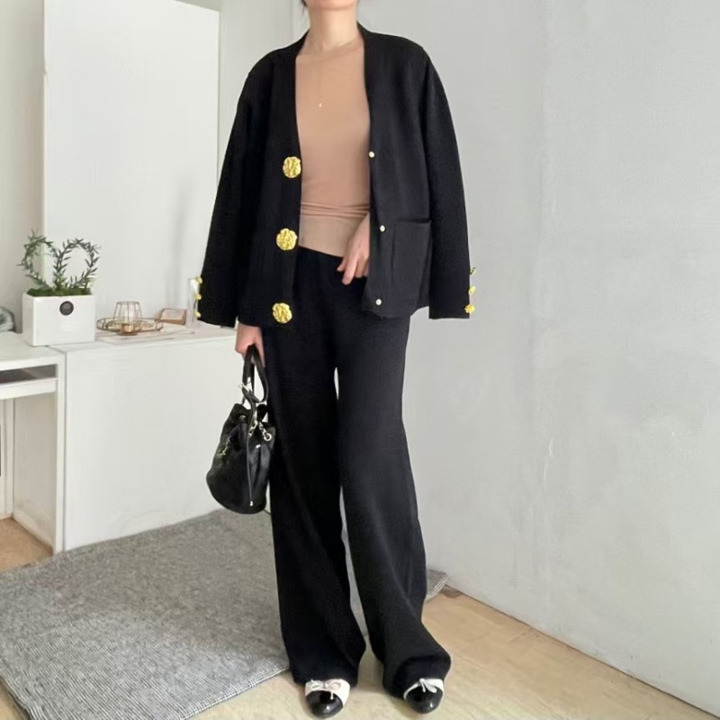 Metal chanelstyle long pants buckle cardigan a set