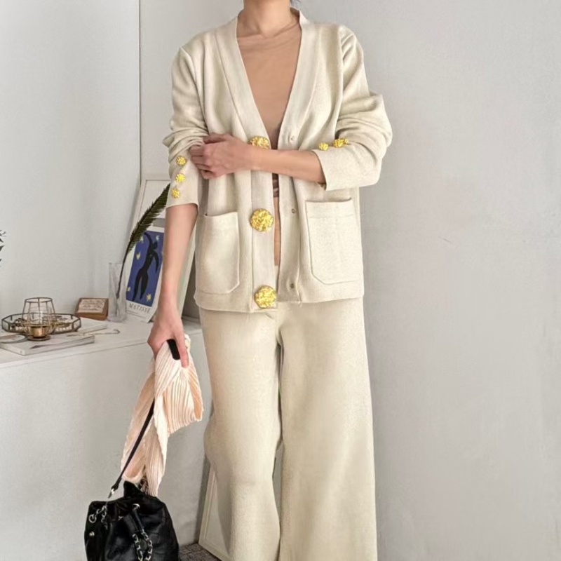 Metal chanelstyle long pants buckle cardigan a set