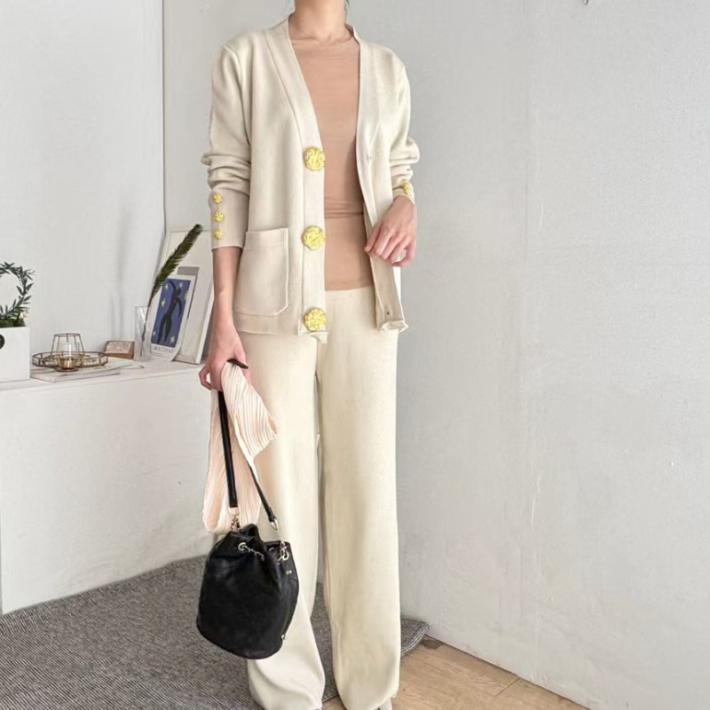 Metal chanelstyle long pants buckle cardigan a set