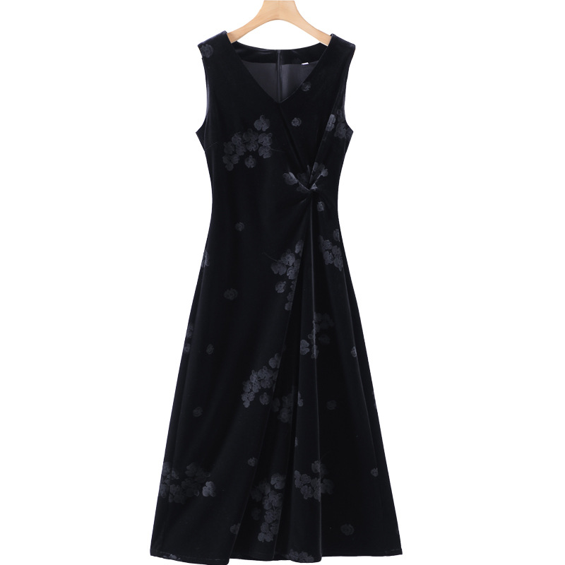 Sleeveless strapless dress for women