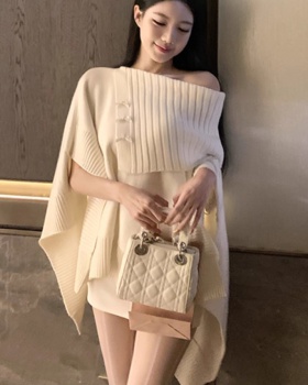 Wears outside lazy smock white sweater for women