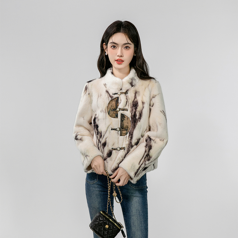 Autumn and winter pearl fur coat Chinese style coat