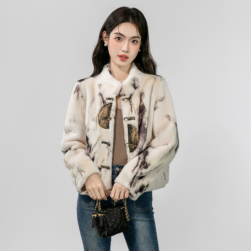 Autumn and winter pearl fur coat Chinese style coat