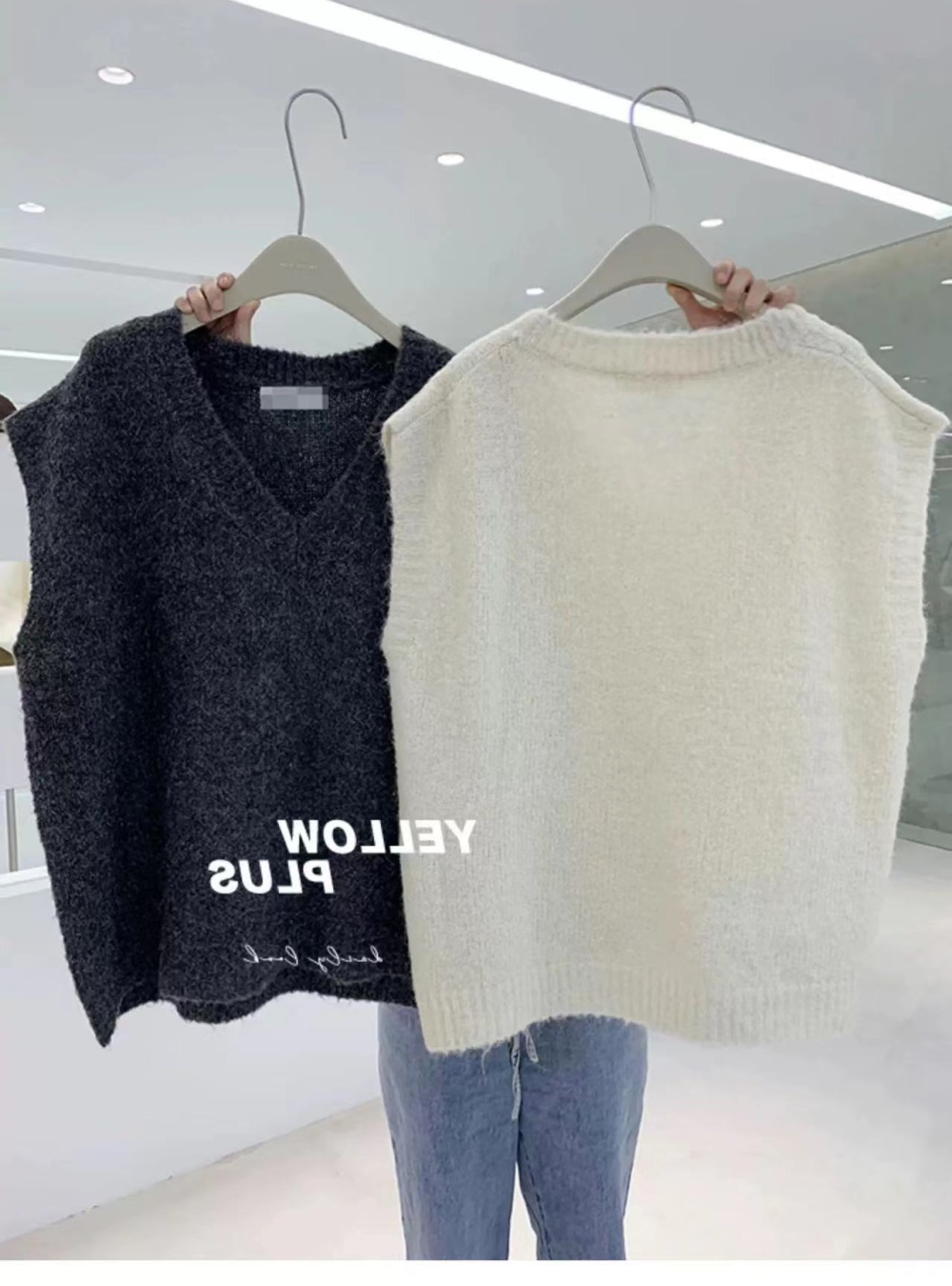 Knitted spring and autumn sweater V-neck waistcoat for women