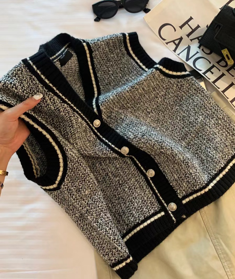 Chanelstyle woolen yarn waistcoat knitted tops for women