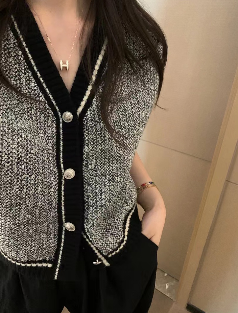 Chanelstyle woolen yarn waistcoat knitted tops for women