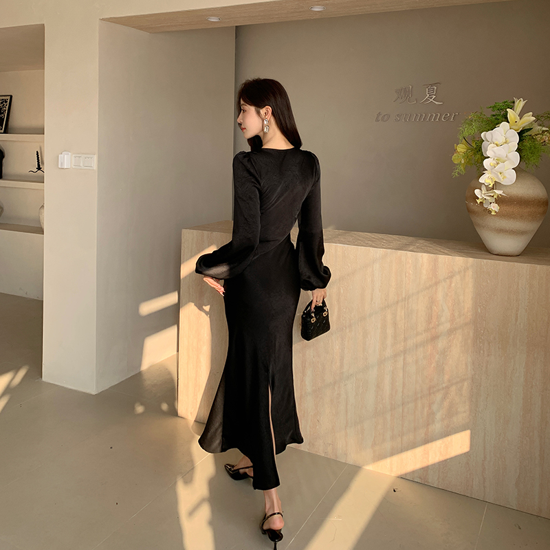 Black ladies sexy long dress France style satin V-neck dress