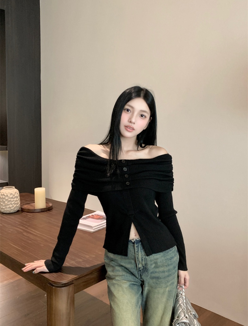 Knitted sweater flat shoulder bottoming shirt