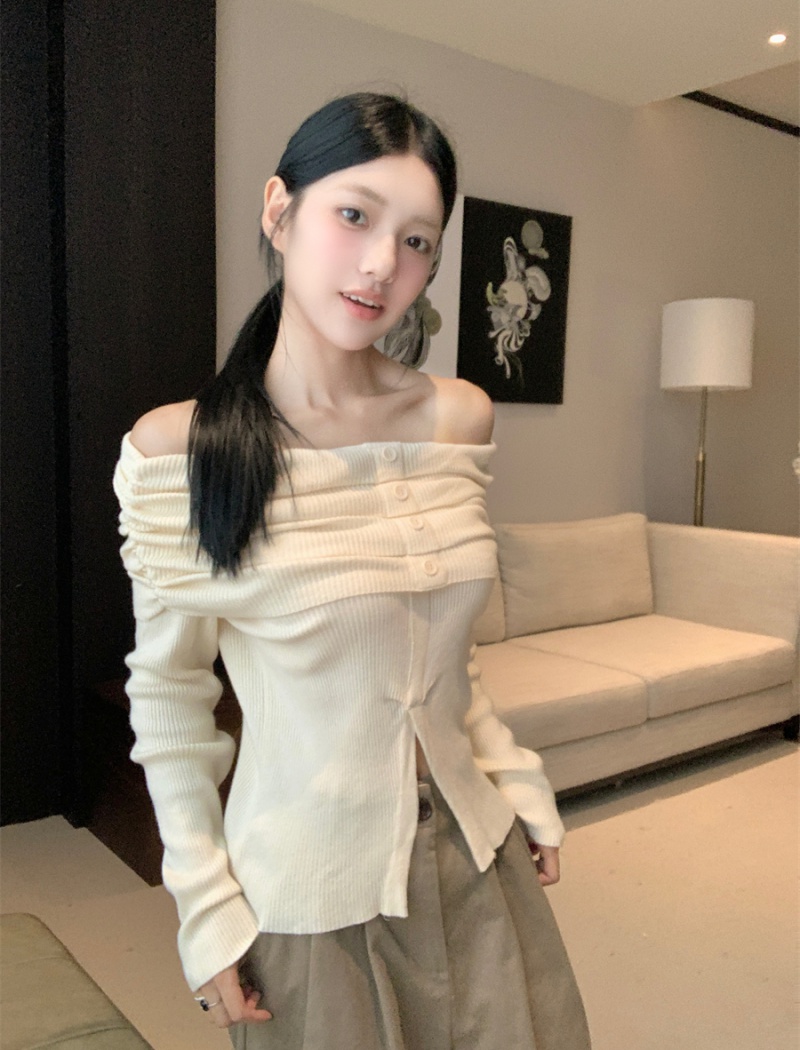 Knitted sweater flat shoulder bottoming shirt