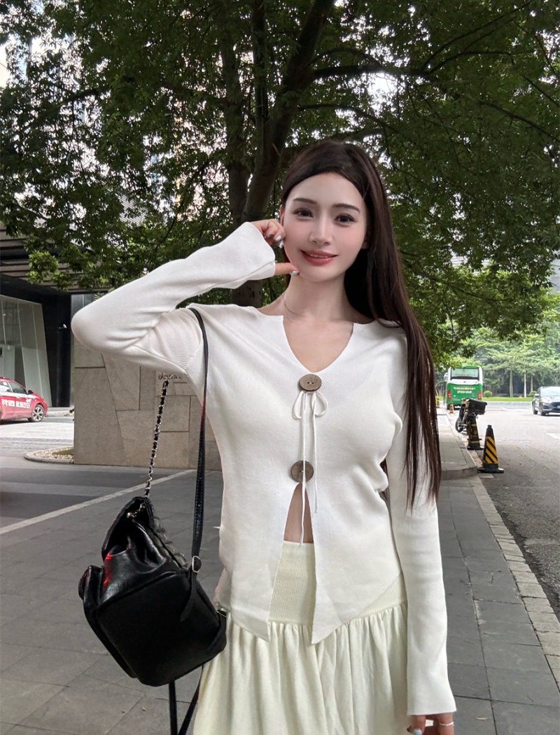 Retro pinched waist small shirt fold sweater