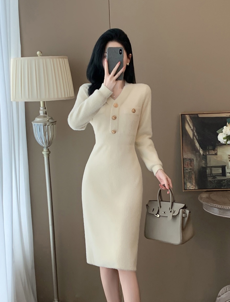 Autumn and winter V-neck sweater dress slim dress