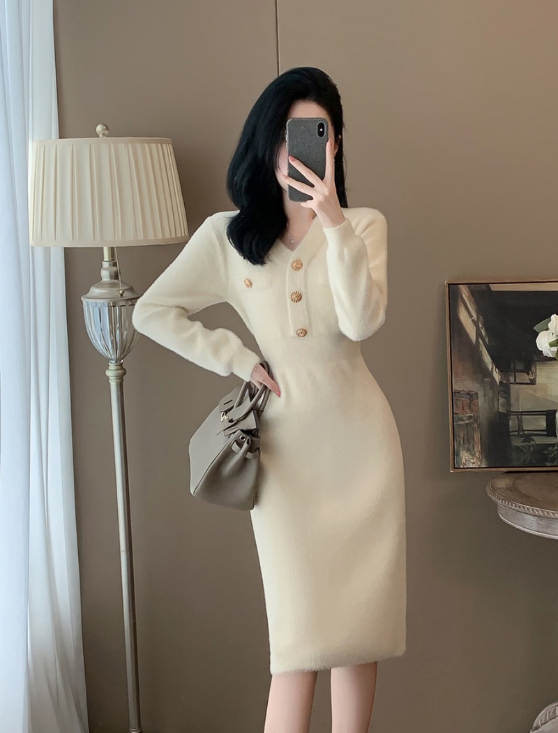 Autumn and winter V-neck sweater dress slim dress