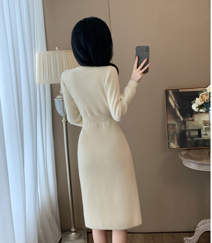 Autumn and winter V-neck sweater dress slim dress