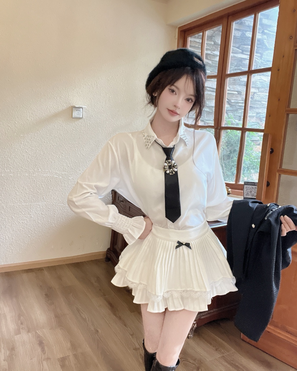 Sweet white shirt beading short skirt 3pcs set