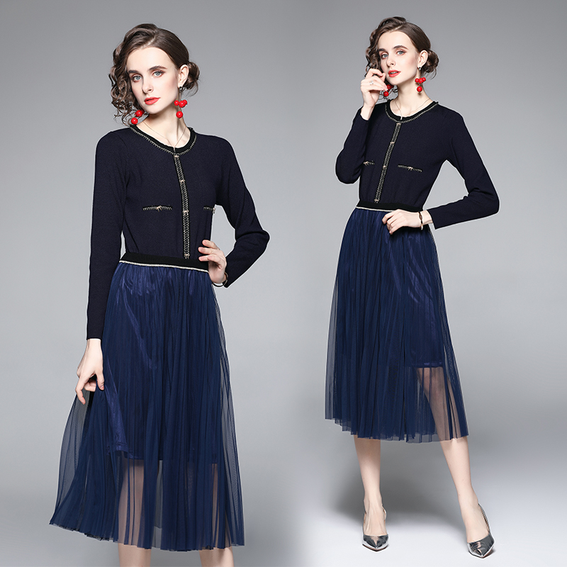 Long sleeve pinched waist splice knitted dress