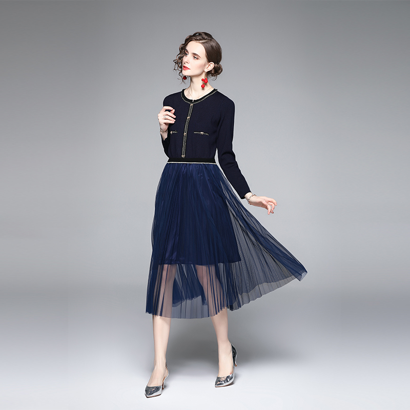 Long sleeve pinched waist splice knitted dress