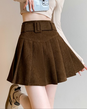 Small fellow short skirt college style skirt for women