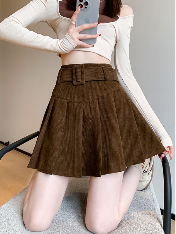 Small fellow short skirt college style skirt for women