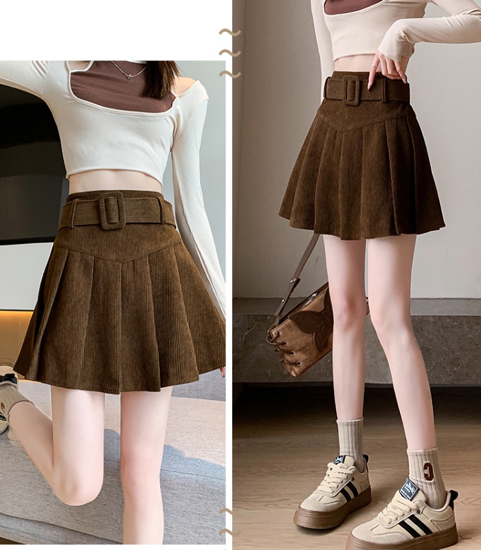 Small fellow short skirt college style skirt for women