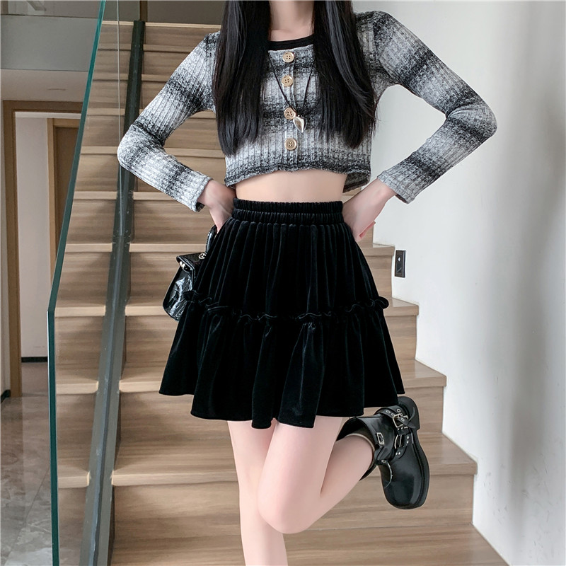 A-line thick and disorderly velvet black skirt for women