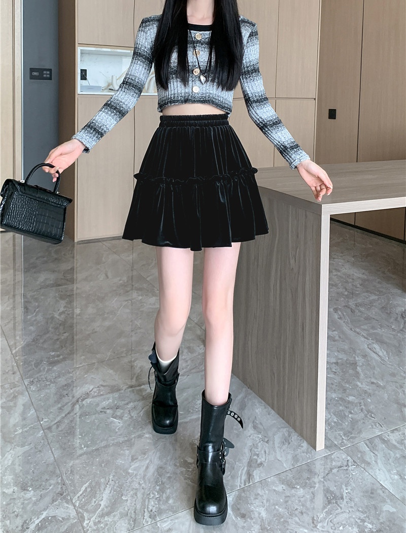 A-line thick and disorderly velvet black skirt for women