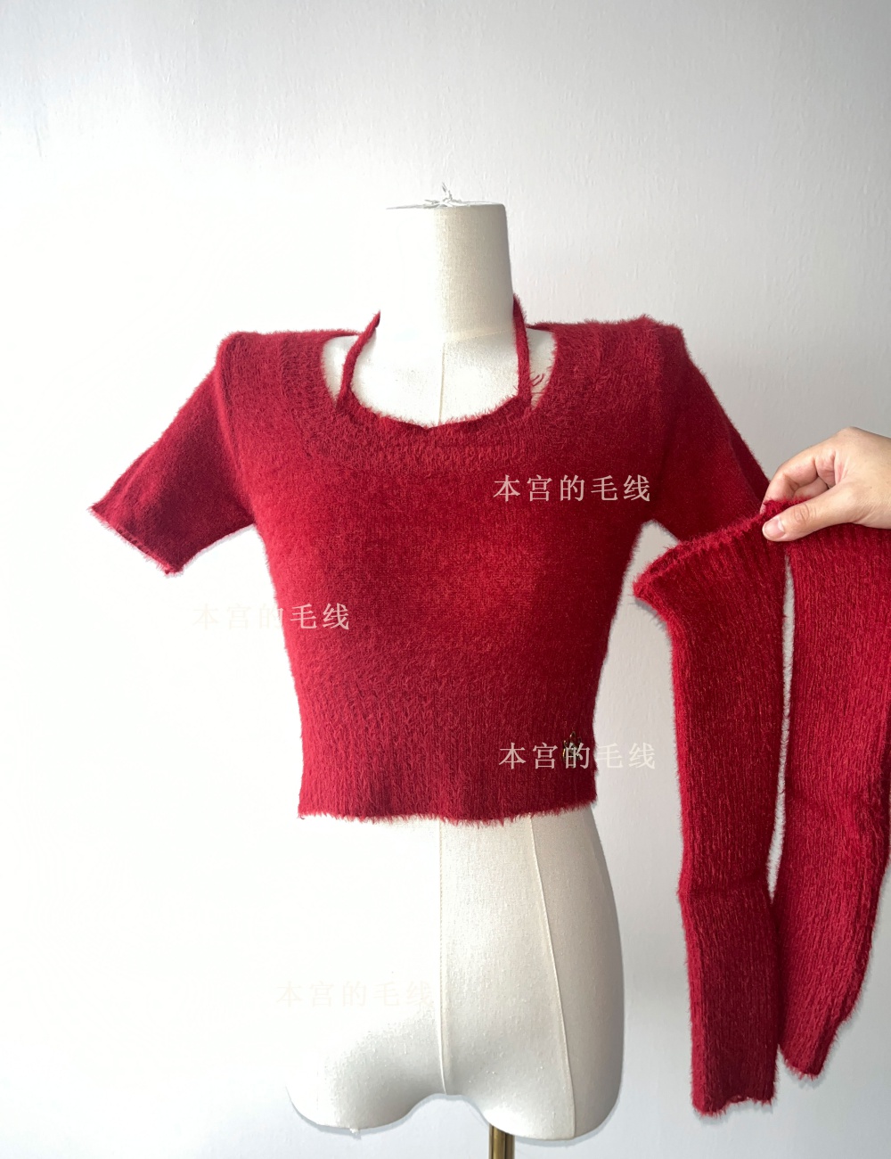 Short red sweater autumn and winter tops for women