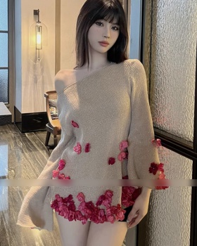 Flowers pullover autumn horizontal collar simple sweater