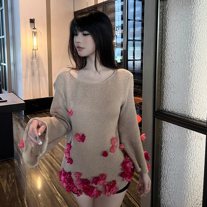 Flowers pullover autumn horizontal collar simple sweater