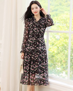 Black chiffon wood ear floral long sleeve retro dress