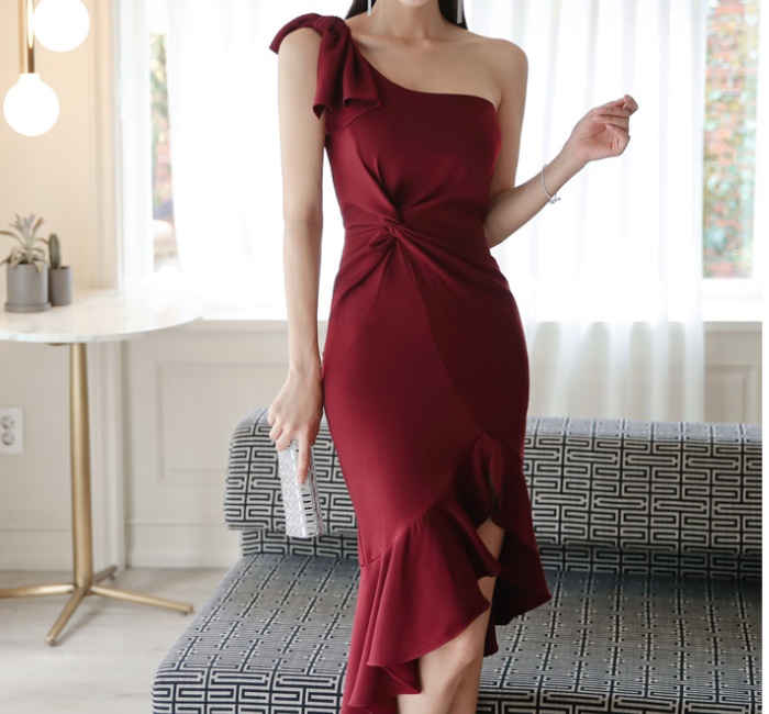 Autumn and winter temperament irregular ladies dress