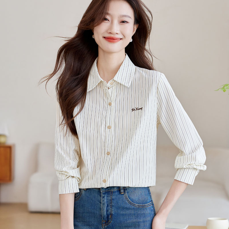 Long sleeve embroidery shirt fashion tops for women