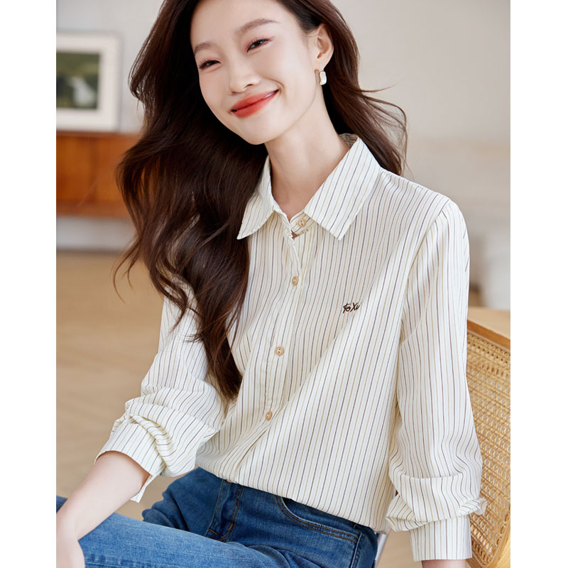 Long sleeve embroidery shirt fashion tops for women