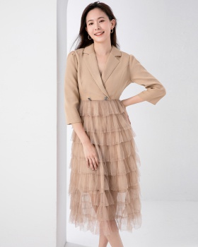 Gauze splice khaki dress cake Pseudo-two business suit