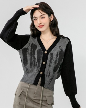 Mixed colors slim tops V-neck autumn sweater for women