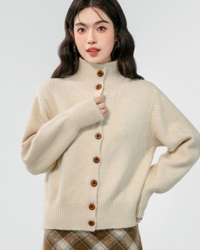 Inside the ride high collar coat bottoming sweater