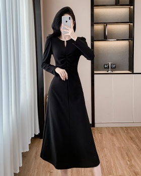 Simple temperament fold long pinched waist autumn slim dress