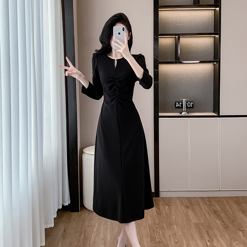 Simple temperament fold long pinched waist autumn slim dress